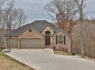 13 Drifton Ln, Bella Vista, AR 72715