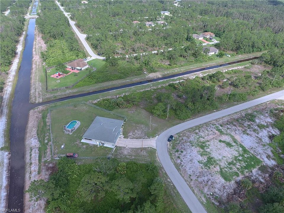 2nd image of 527 Millcreek St