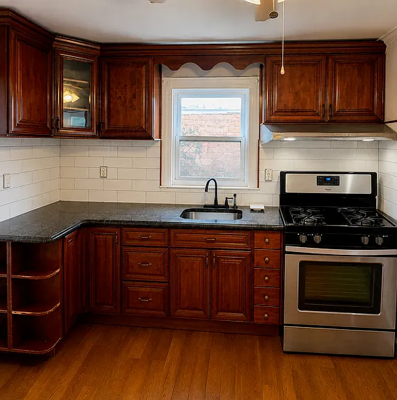 330 River Dr #2 — Photo 3