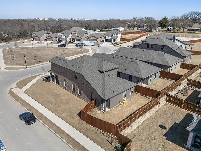 3105 Bedstraw Ln — Photo 35