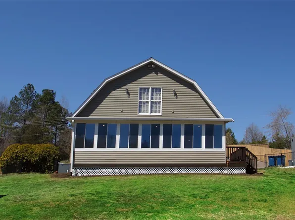 193 Lakeside Loop, Hickory, NC 28601