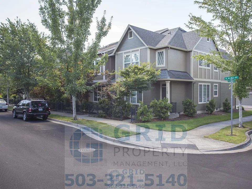 1113 SE Alika Ave