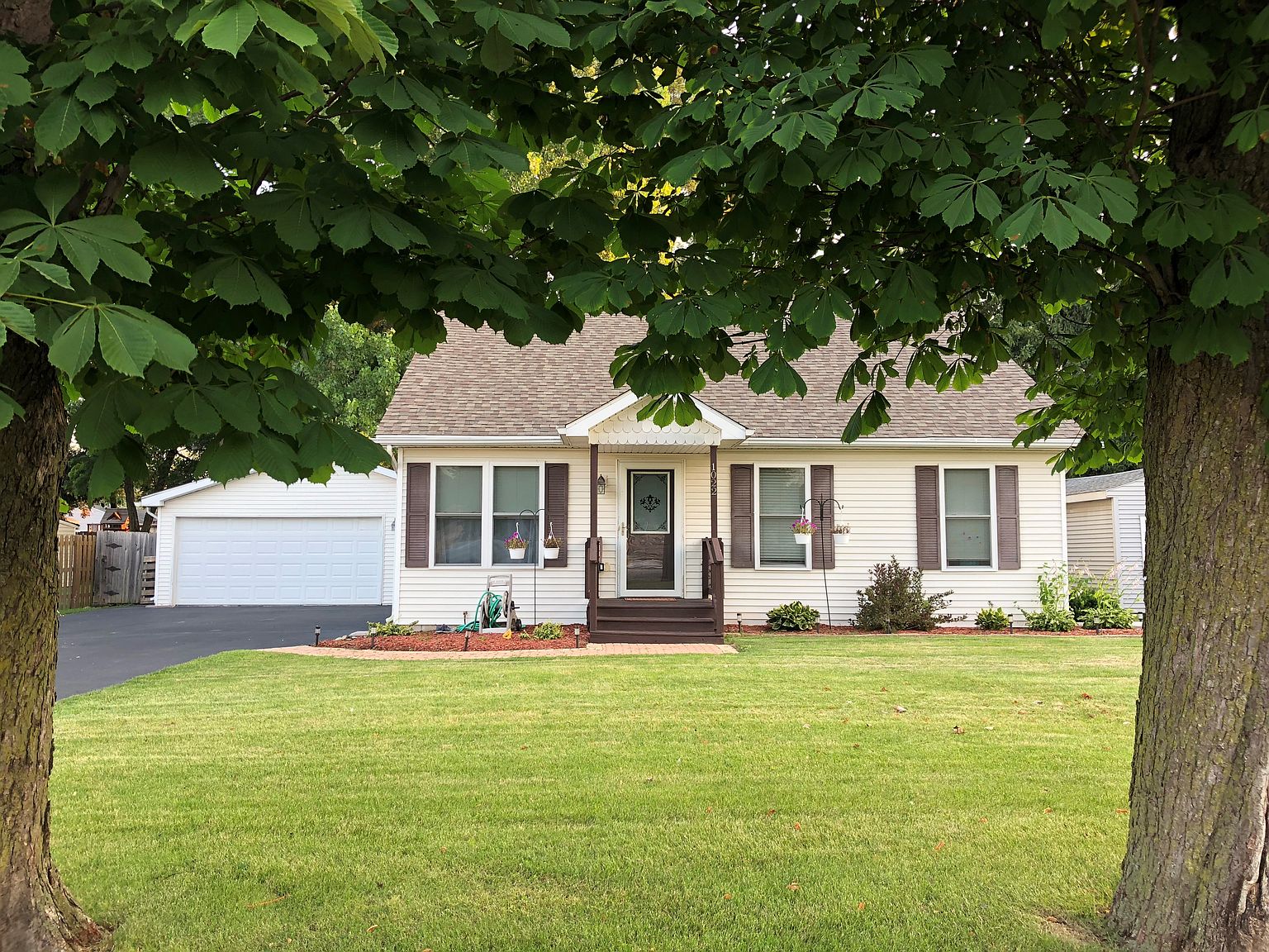 1022 E North St, Crown Point, IN 46307 Zillow