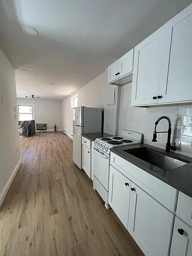 252 S 10th St #2R Photo 1