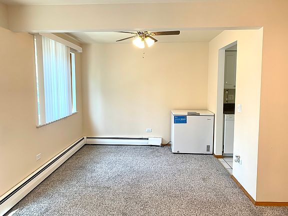 4th image of 1215 N Waterman Ave APT 4D