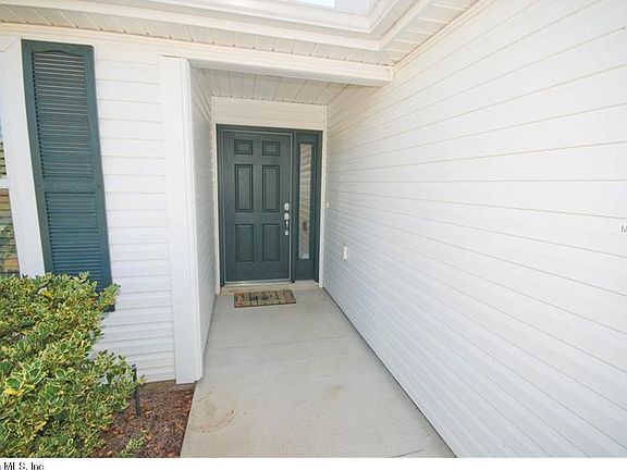2nd image of 3389 Eisenhower Way
