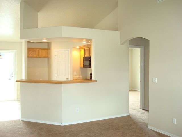 Living Room/Kitchen