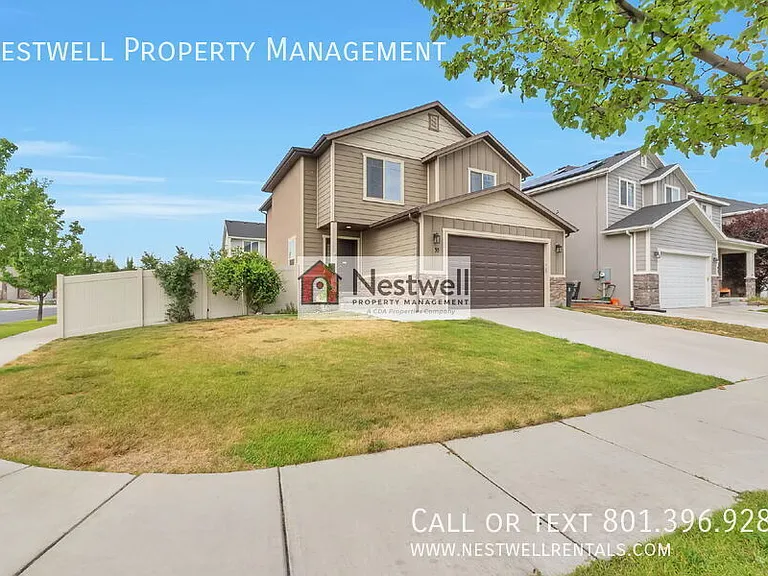 35 E Water Ln — Photo 32