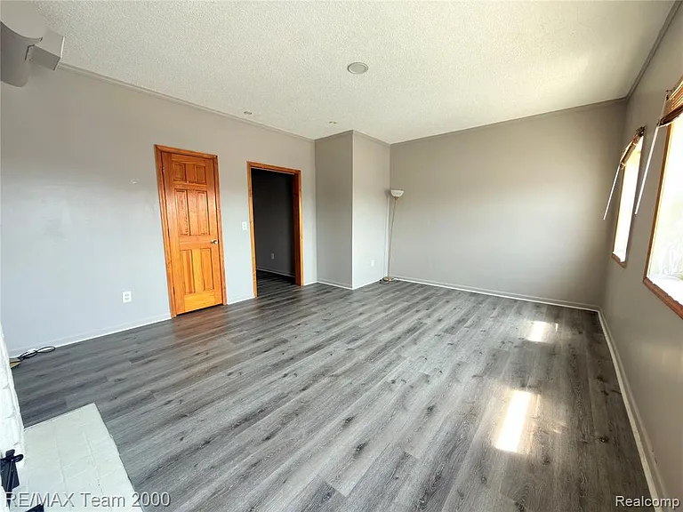 13134 W Warren Ave — Photo 5