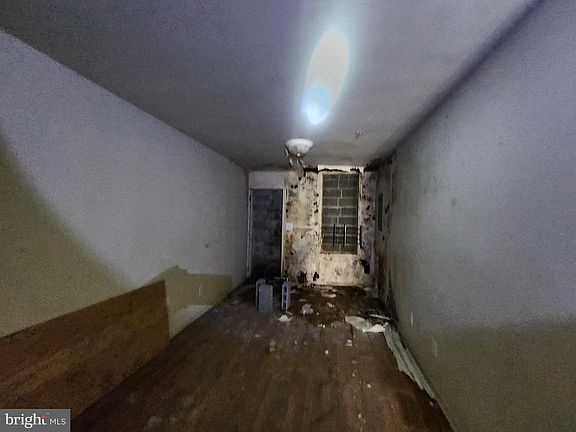 5th image of 1150 N Carrollton Ave