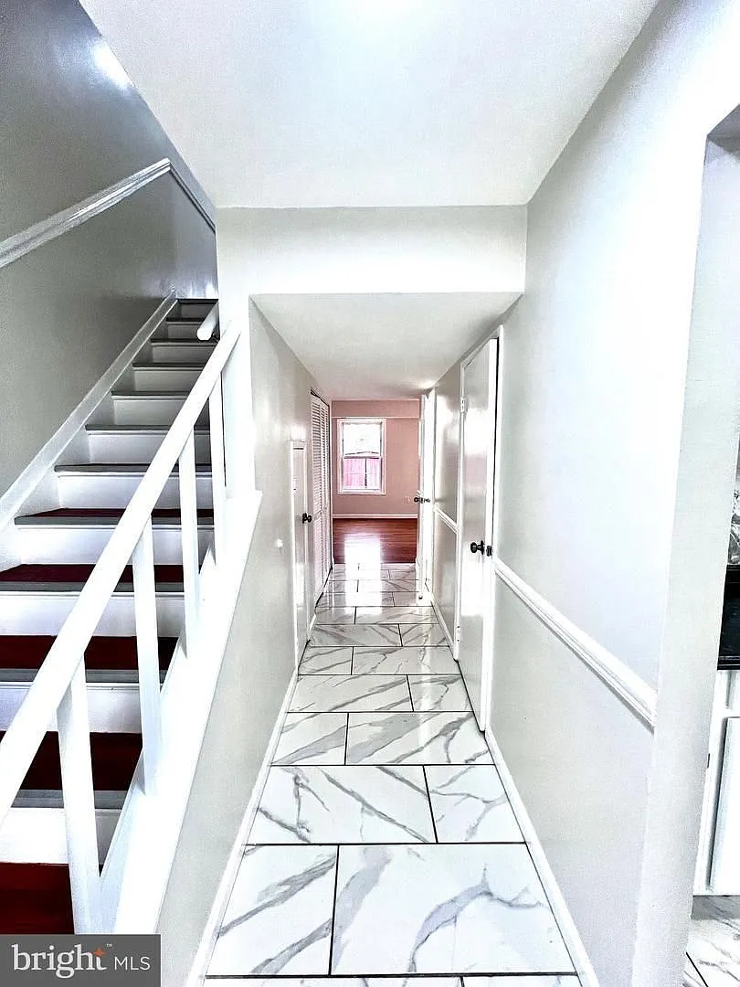Discover stylish living in this beautifully renovated two level townhome, thoughtfully updated wi... — Photo 2