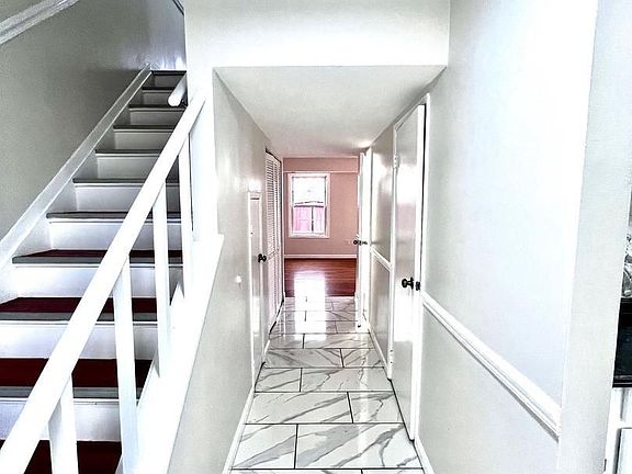 2nd image of 1338 Redbud Ct
