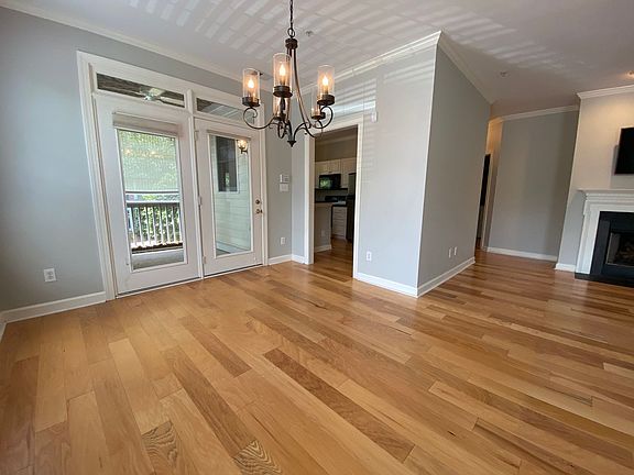 4th image of 700 Copperline Dr Unit 102