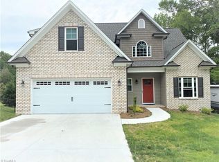 3268 Farm Bell Ln, Winston Salem, NC 27127
