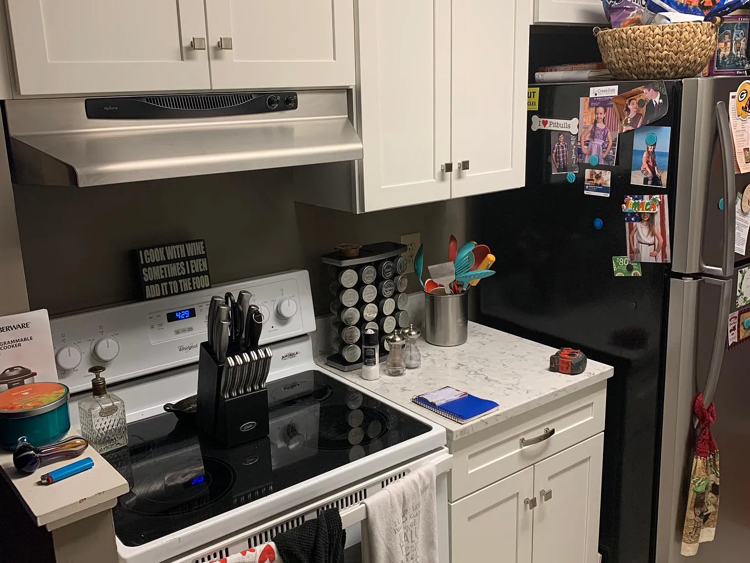 2 bed, 1.5 bath, 912 sqft, $1,300 — Photo 2