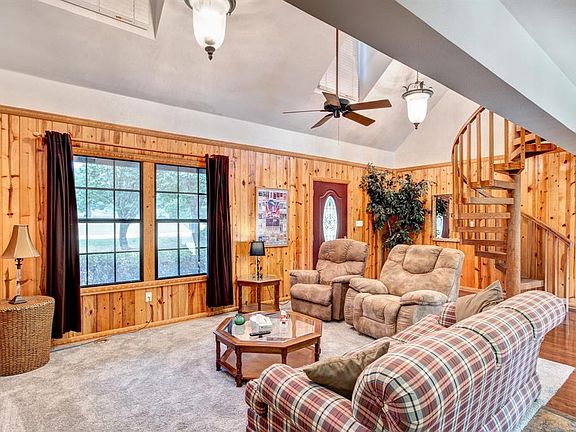 3rd image of 6880 Kirk Ln