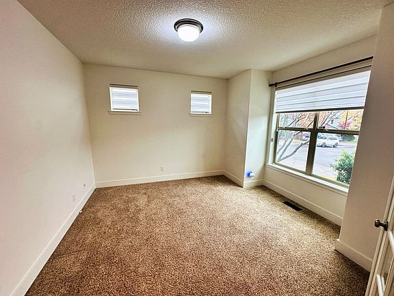 4th image of 3018 N 5th Way