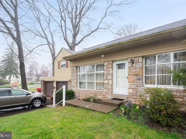 199 Tally Ho Dr, Warminster, PA 18974