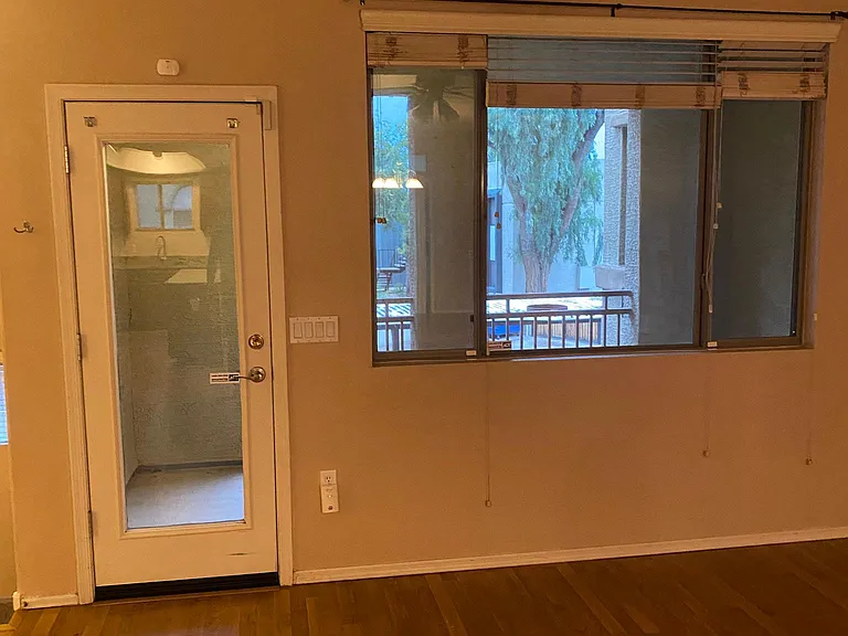 3250 W Greenway Rd — Photo 10