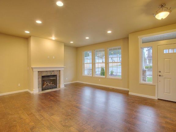 4th image of 18517 97th Ave E