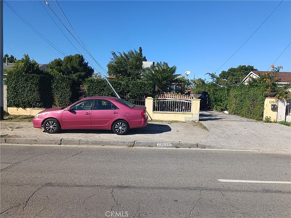 1st image of 13511 Terra Bella St