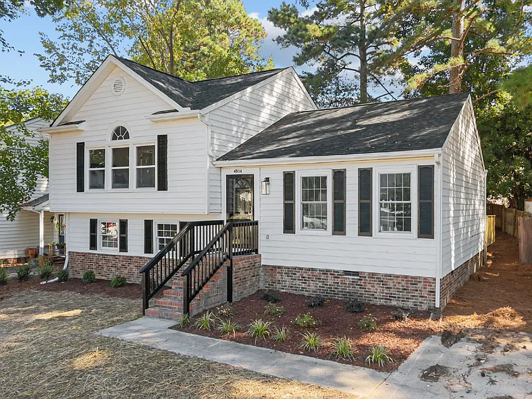 4804 Tolley Ct — Photo 4
