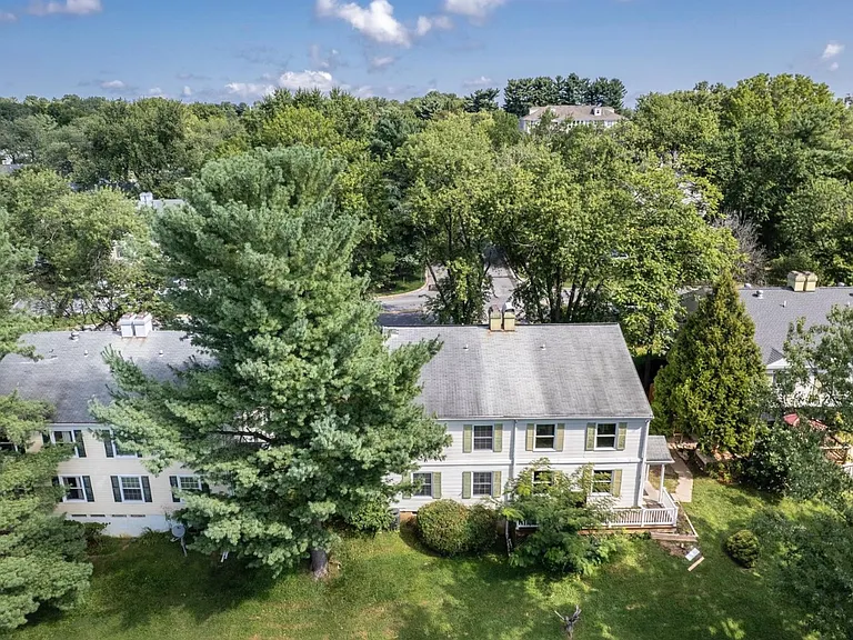 133 Hammershire Rd #C — Photo 23
