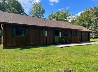 25019 Rainbow Dr, Olmsted Township, OH 44138