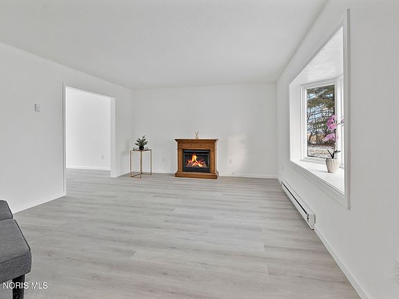 2nd image of 14590 Liberty Hi Rd