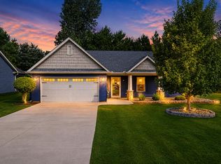111 Auburn Ln, Greenwood, SC 29649