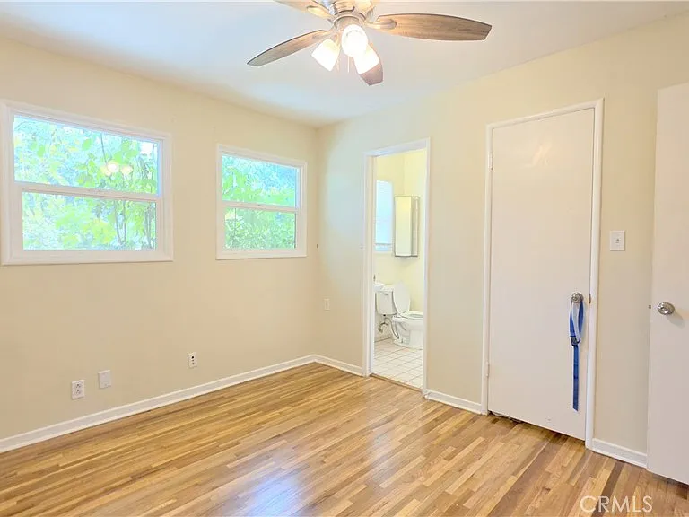 182 E Green St — Photo 15