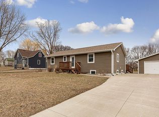 114 2nd Ave, Jackson, MN 56143