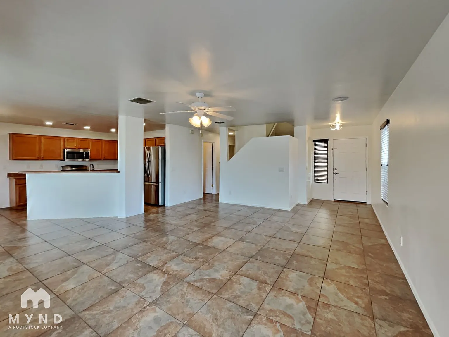 4 bed, 3.0 bath, 2276 sqft, $2,299 — Photo 2