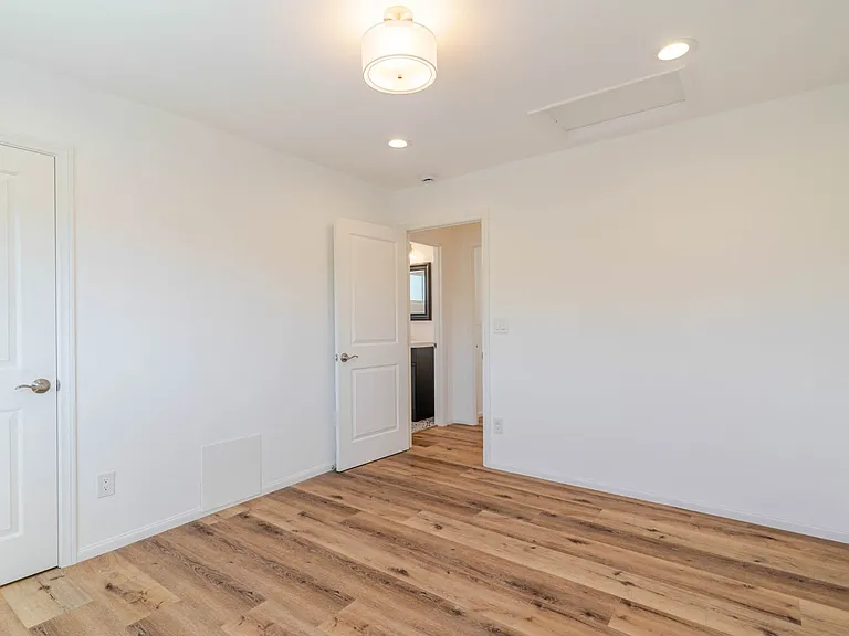 15243 Valleyheart Dr N #1 — Photo 18