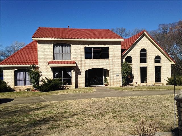 1st image of 403 Softwood Dr