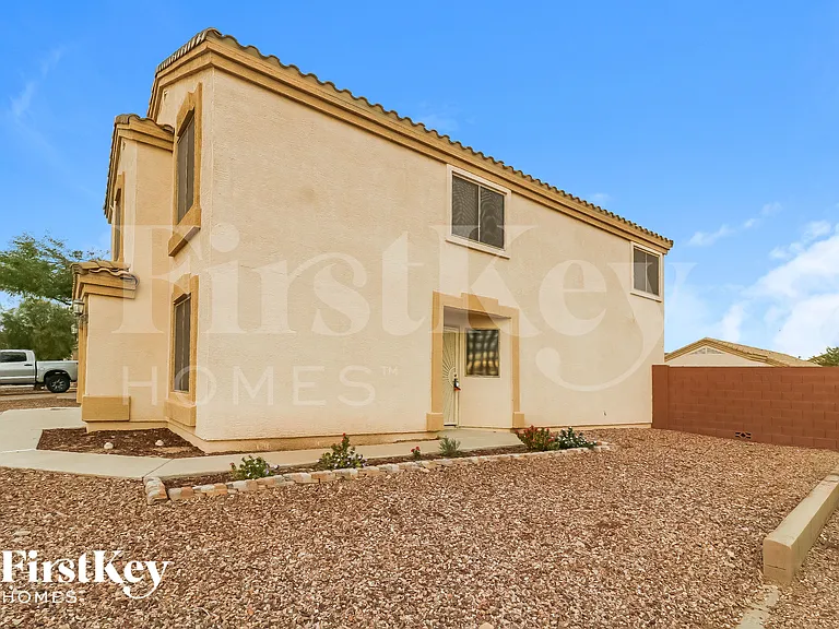 23768 W Desert Bloom St — Photo 2