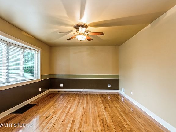 4th image of 2920 W 101st Pl
