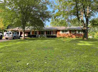 514 Maple Ln, Central City, KY 42330