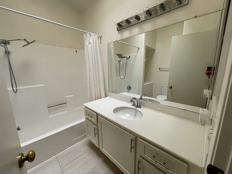 55 Nightingale Dr — Photo 16