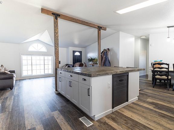 4th image of 81371 N Golda Rd