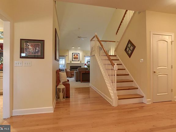 4th image of 2421 Zell Ct