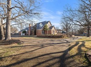 604 Clear Creek Dr, Texarkana, TX 75503