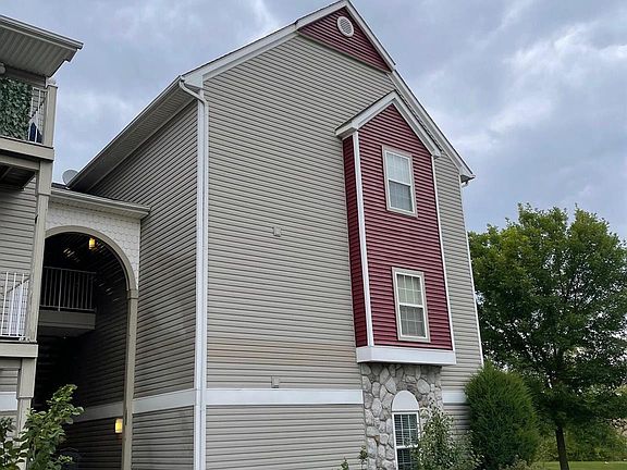 2nd image of 15240 Silver Pkwy APT 306