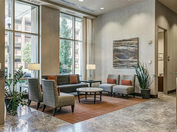 5th image of 4909 Laclede Ave APT 2002