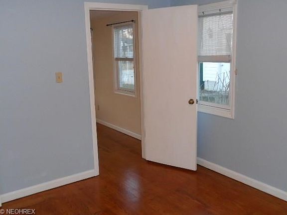 5th image of 480 Vine St