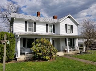 246 Woodman Ave, New Castle, VA 24127