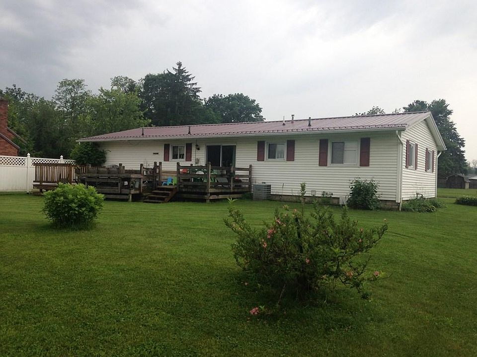 2nd image of 526 Tanglewood Dr N