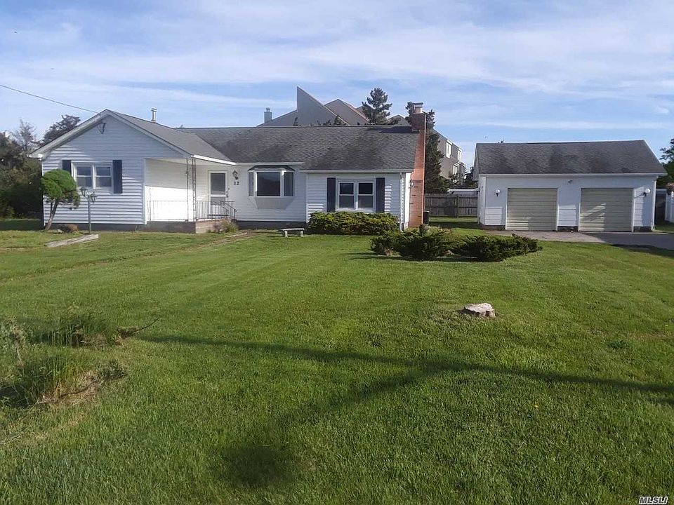 1st image of 12 Bayfair Dr