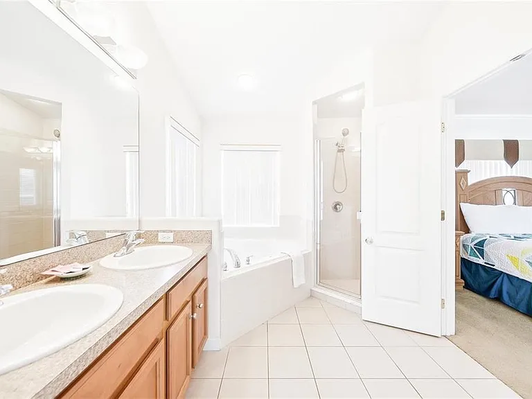 723 Old Bridge Cir — Photo 12