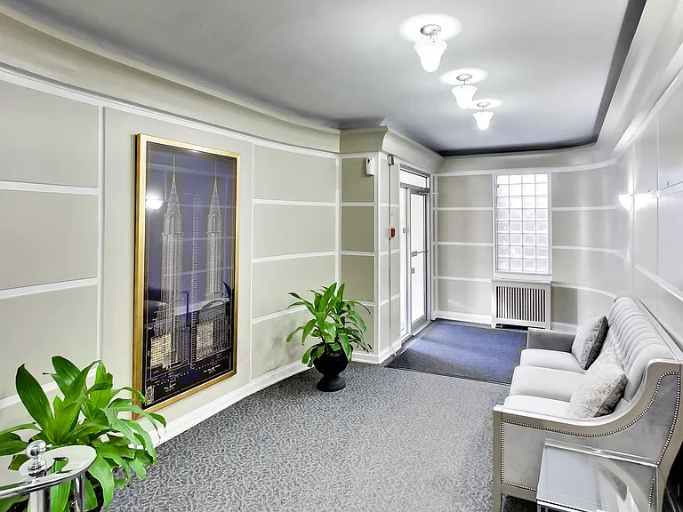 14 Chatsworth Dr #410 — Photo 14